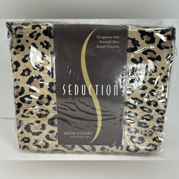 NWT - Seduction Leopard Print King Size Satin Sheet Set - Picture 1 of 6